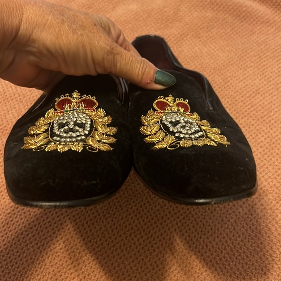 DONALD J PLINER ⚜️ Donald & Lisa Signature Black Velvet & Crystal Skulls Flats - Picture 3 of 15